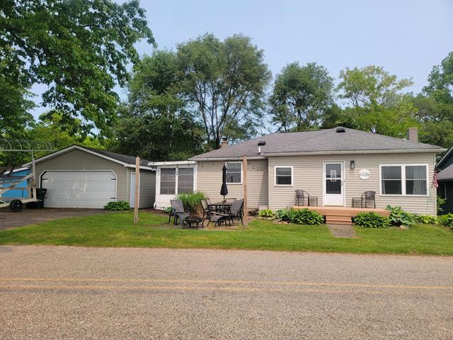 front view picture of 63186 W Fish Lake Road, Sturgis, MI. 49091