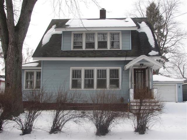 front view picture of 1209 7Th Street, Three Rivers, MI. 49093