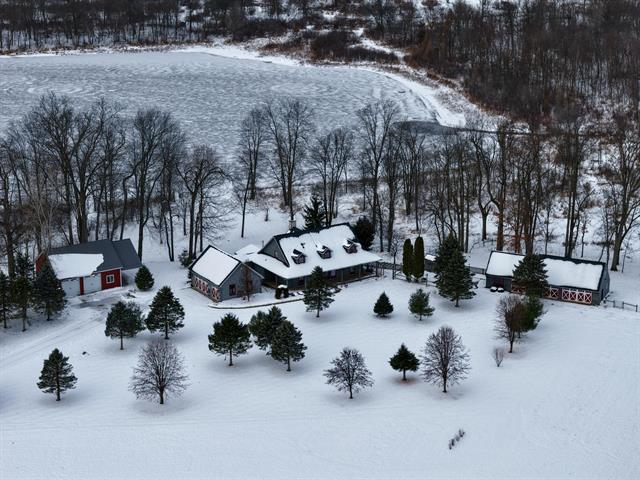 front view picture of 11445 Fs  Drive, Ceresco, MI. 49033
