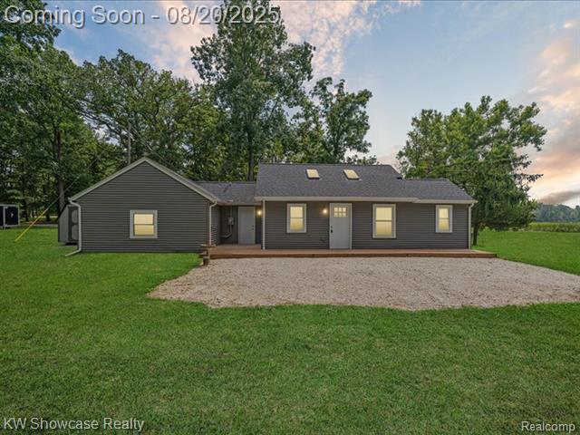 front view picture of 4581 Parker Drive, Howell, MI. 48843