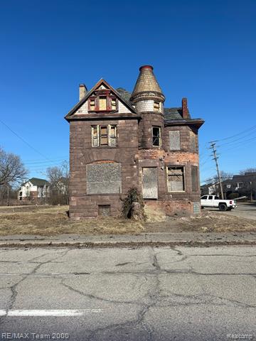 front view picture of 3704 14Th Street, Detroit, MI. 48208