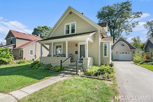 front view picture of 126 S Main Street, Rockford, MI. 49341