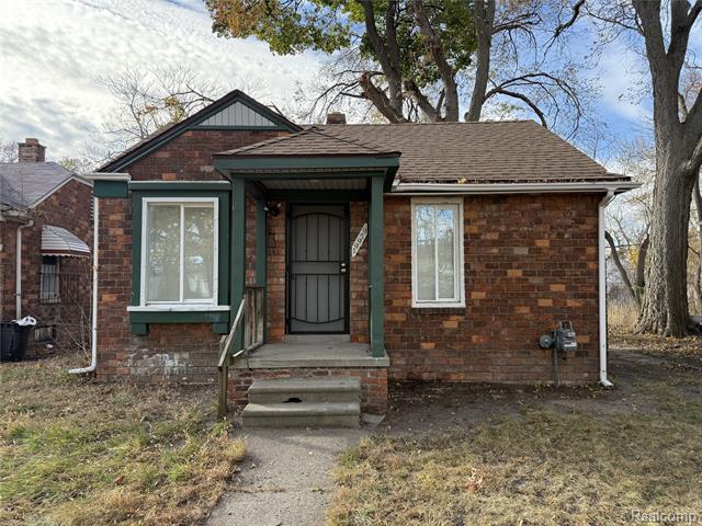 front view picture of 19979 Lumpkin Street, Detroit, MI. 48234