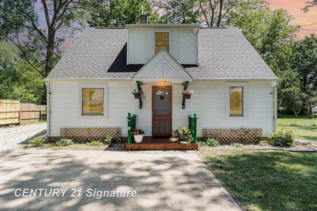 front view picture of 5430 N Center, Saginaw, MI. 48604