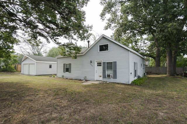 front view picture of 2435 Annette Avenue, Muskegon, MI. 49442