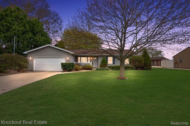 front view picture of 2309 N Berkshire, Saginaw, MI. 48603