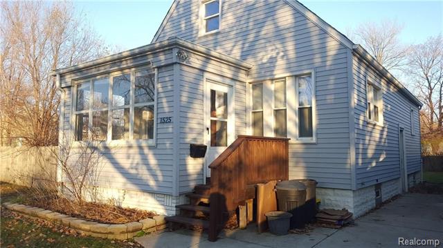 front view picture of 1525 Hoffman Ave, Royal Oak, MI. 48067