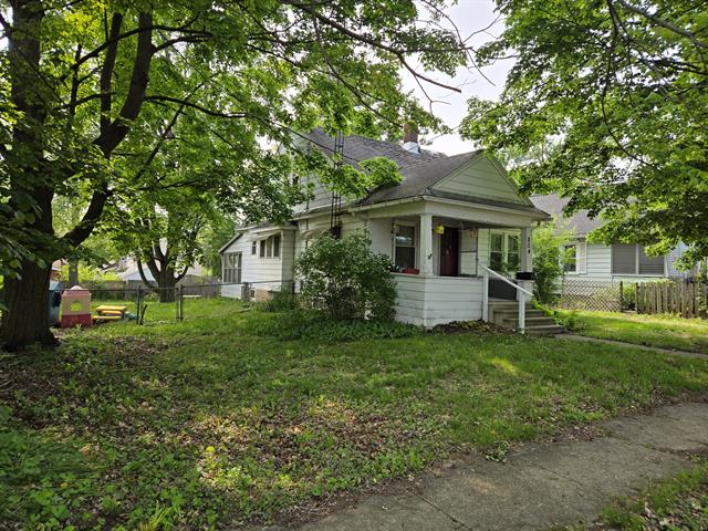 front view picture of 804 17Th St, Jackson, MI. 49203