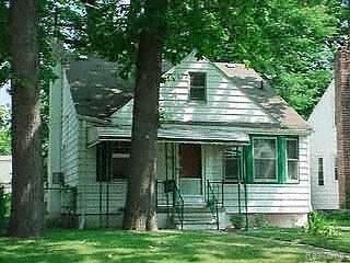 front view picture of 1515 Etowah Ave, Royal Oak, MI. 48067