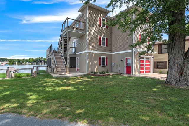 front view picture of 67592 95Th Avenue, Dowagiac, MI. 49047