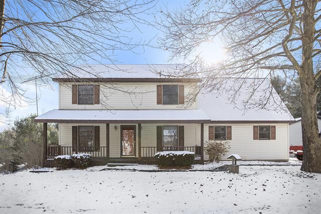 front view picture of 18400 15 1/2 Mile Road, Marshall, MI. 49068
