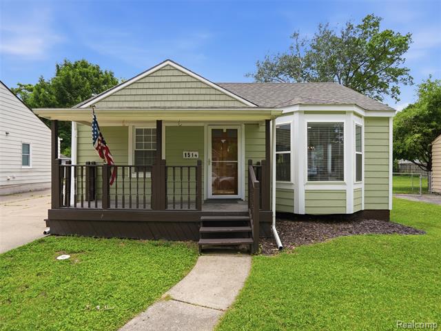 front view picture of 1514 S Wilson Ave, Royal Oak, MI. 48067