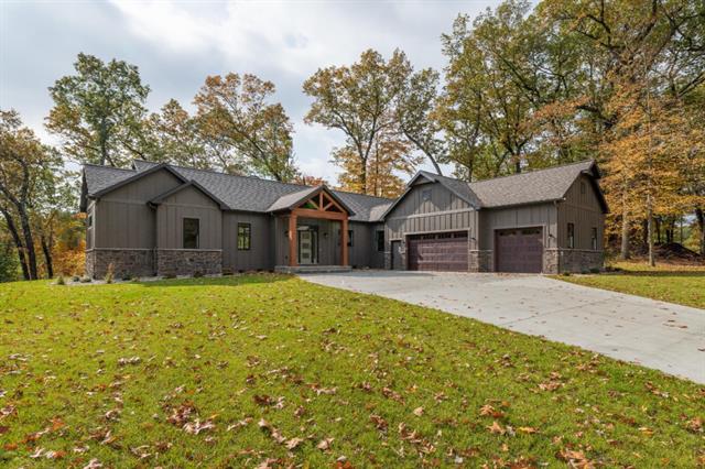 front view picture of 7161 Bentwood Trail, Kalamazoo, MI. 49009
