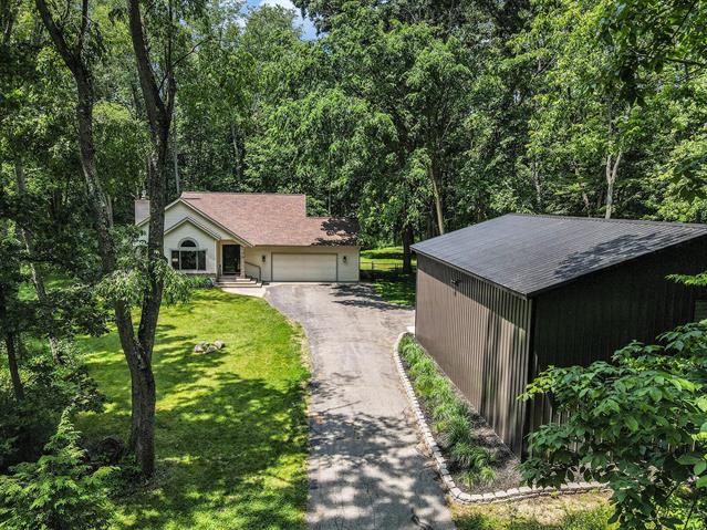 front view picture of 1355 N 7Th Street, Kalamazoo, MI. 49009