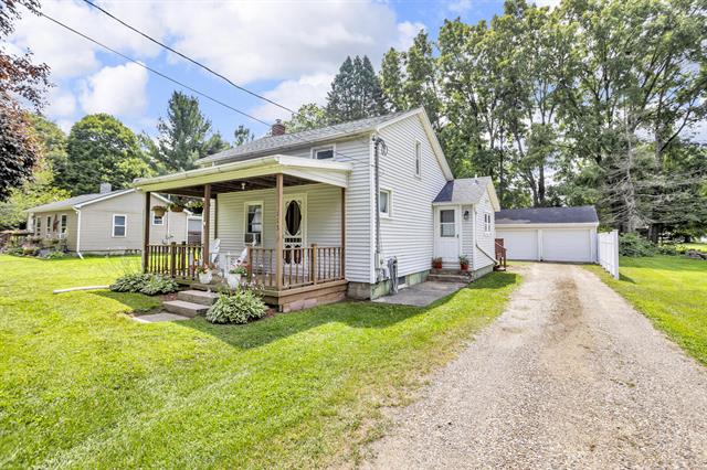 front view picture of 113 Park St, Litchfield, MI. 49252