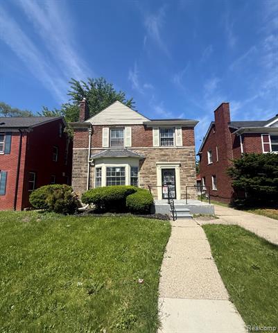 front view picture of 18213 Sorrento Street, Detroit, MI. 48235
