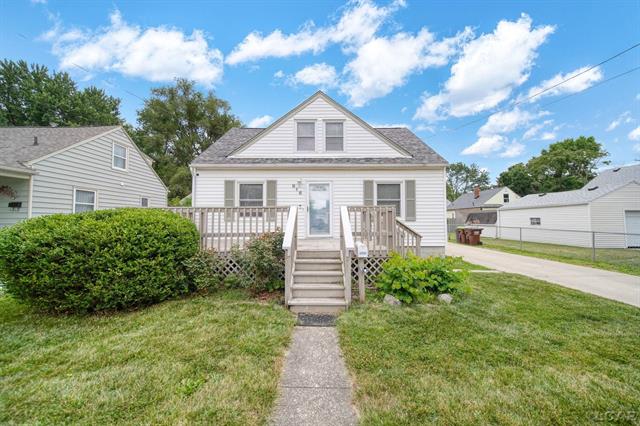 front view picture of 816 Sheffield Ave, Adrian, MI. 49221