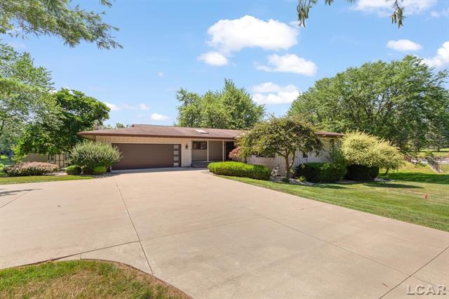 front view picture of 579 Budlong, Adrian, MI. 49221