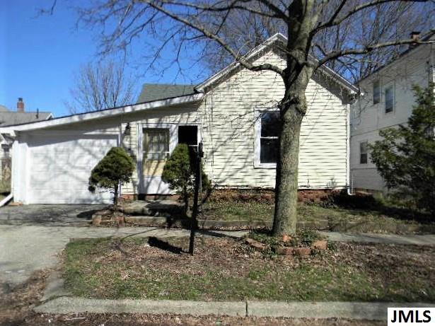 front view picture of 709 Bennett St, Jackson, MI. 49202
