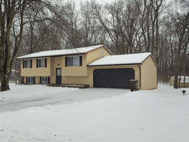 front view picture of 2212 Aurora, Jackson, MI. 49203