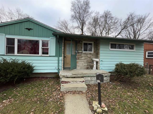 front view picture of 2714 Epsilon Trail, Flint, MI. 48506