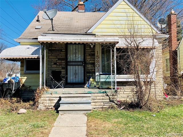 front view picture of 15803 Rossini Drive, Detroit, MI. 48205