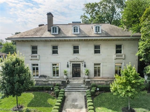 front view picture of 154 Arden Park Boulevard, Detroit, MI. 48202