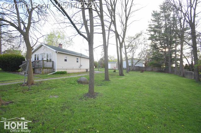 front view picture of 1244 Pearce St., Owosso, MI. 48867