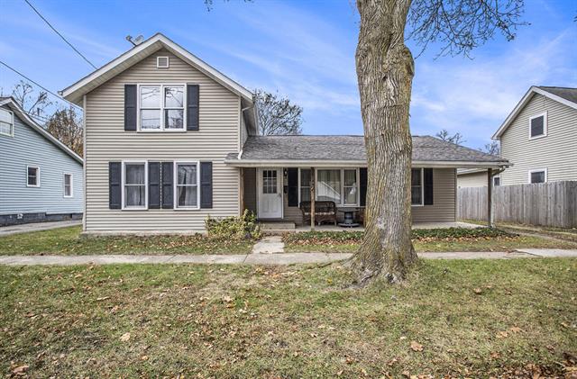front view picture of 729 E Green Street, Marshall, MI. 49068