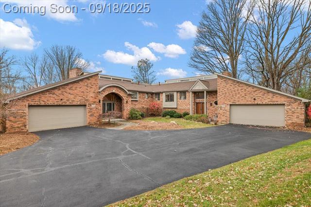 front view picture of 5185 Christine Drive, Ann Arbor, MI. 48103