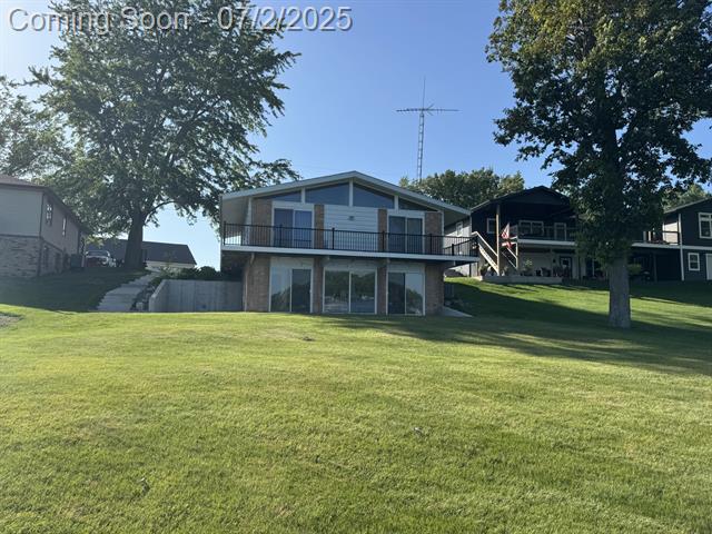 front view picture of 223 Lake Shore Dr, Coldwater, MI. 49036