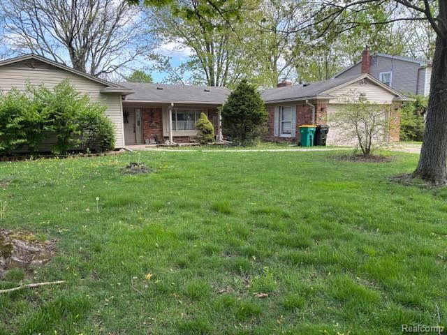 front view picture of 25370 Chapelweigh Dr, Farmington, MI. 48336