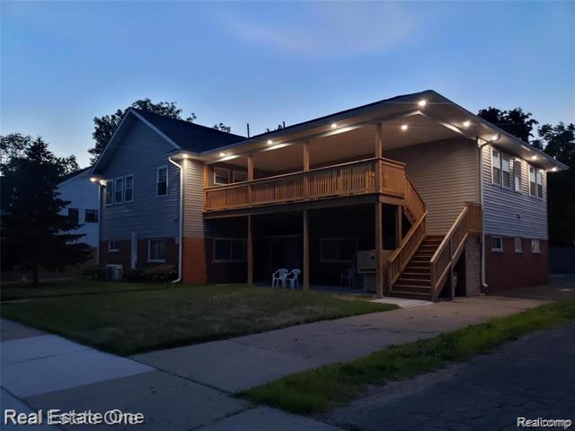 front view picture of 310 Mary Avenue, Royal Oak, MI. 48073