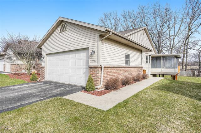 front view picture of 4291 Oak Ridgenw  Drive, Grand Rapids, MI. 49534