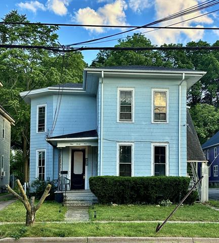 front view picture of 935 W Lovell Street, Kalamazoo, MI. 49007