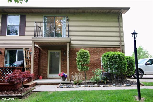 front view picture of 68036 Rosewood Lane, Richmond, MI. 48062