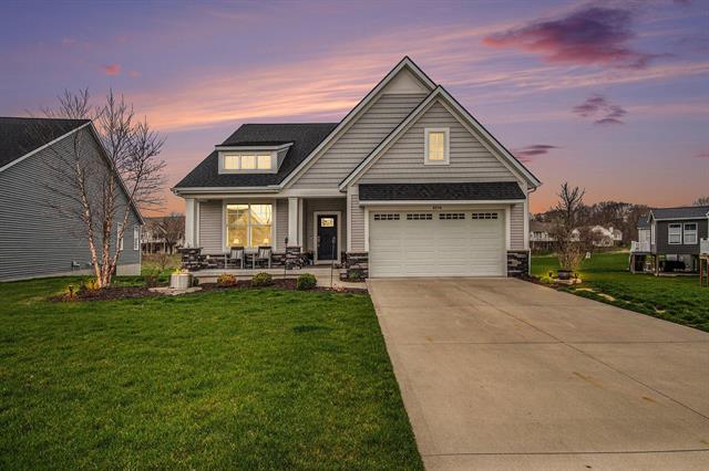 front view picture of 8275 Woodhavensw  Drive, Byron Center, MI. 49315