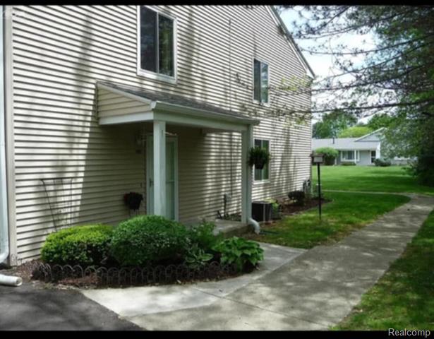 front view picture of 1107 Leisure Drive, Flint, MI. 48507