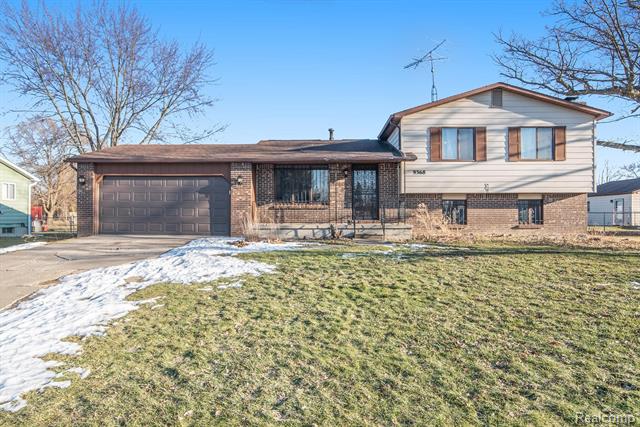 front view picture of 9368 Lyle Meadow Lane, Clio, MI. 48420