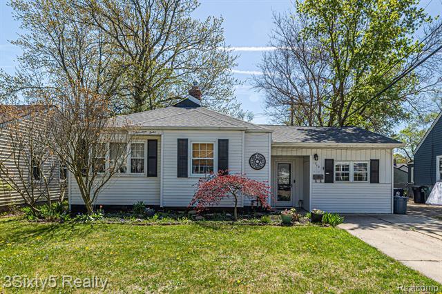 front view picture of 1712 Dallas Ave, Royal Oak, MI. 48067