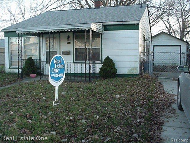 front view picture of 594 E Barrett Ave, Madison Heights, MI. 48071
