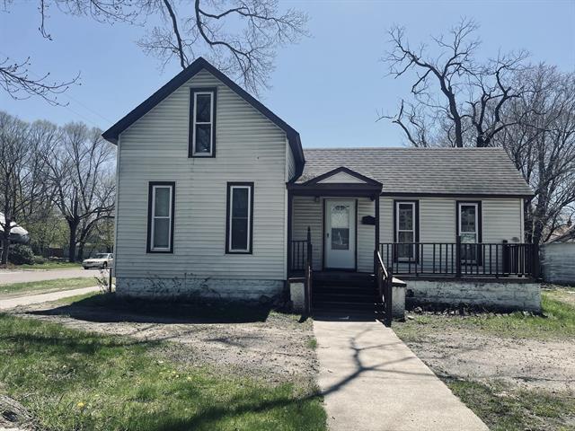 front view picture of 531 Mclaughlin Avenue, Muskegon, MI. 49442