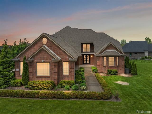 front view picture of 66701 Notre Dame Boulevard, Washington, MI. 48095