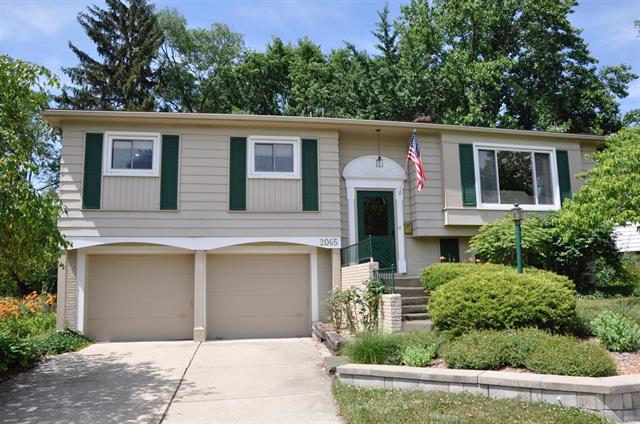 front view picture of 2065 Yorktown Drive, Ann Arbor, MI. 48105