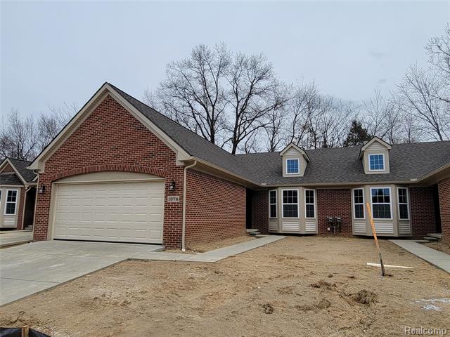 front view picture of 1974 Genoa Circle, Howell, MI. 48843