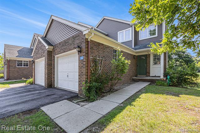 front view picture of 239 Fieldcrest Street, Ann Arbor, MI. 48103