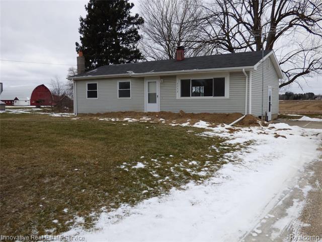 front view picture of 3552 Bishop Road, Dryden, MI. 48428