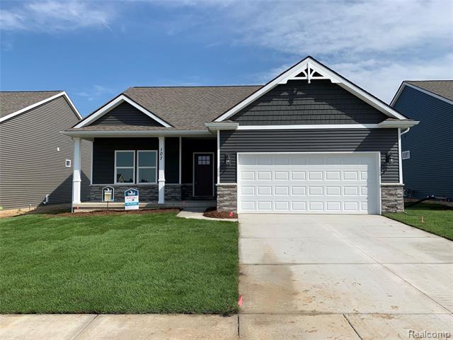 front view picture of 107 Barnsley Dr, Howell, MI. 48843