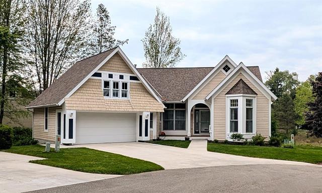 front view picture of 274 Willow Creek Court, Holland, MI. 49424