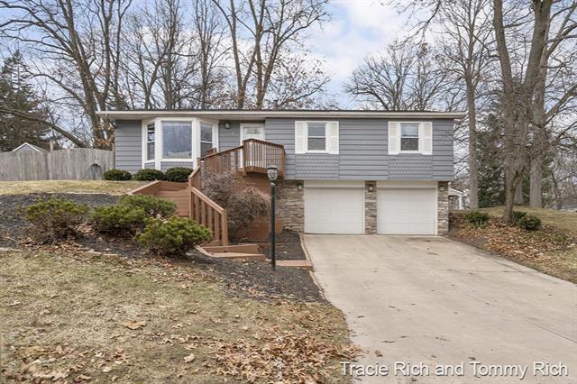 front view picture of 4599 Lanternnw  Court, Comstock Park, MI. 49321